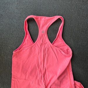 Lulu lemon tank, neon pink
